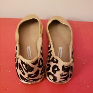 DVF Animal print and gold Ballerina